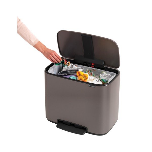 Szary stalowy kosz na śmieci z pedałem 36 l Bo – Brabantia-image-1