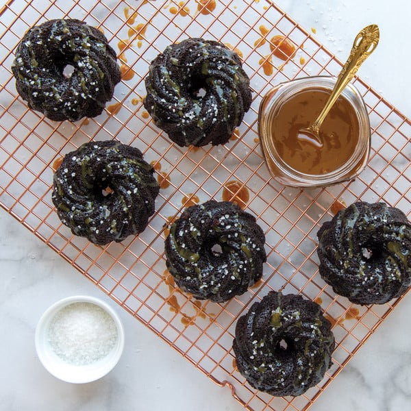 Forma na 6 mini babeczek Nordic Ware Remous, 0,7 l-image-1