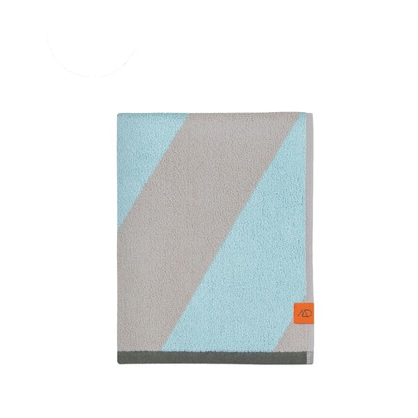 Miętowy ręcznik kąpielowy frotte z bawełny organicznej 70x133 cm Diagonal – Mette Ditmer Denmark