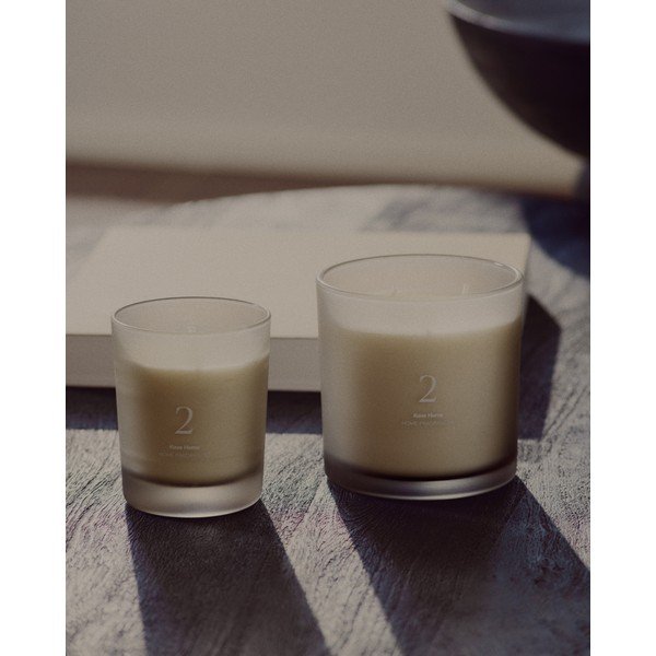 Świeca zapachowa czas palenia 50 h Sweet Vanilla – Kave Home-image-2