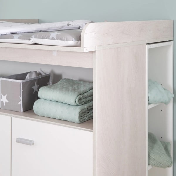 Biała niska komoda dziecięca w dekorze dębu z przewijakiem 117x98 cm Julia – Roba-image-2