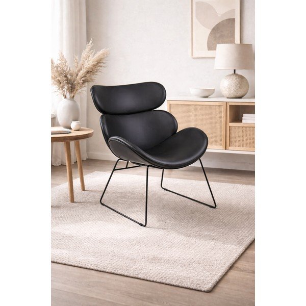 Czarny fotel z imitacji skóry z czarnymi nogami Actona Cazar-image-1