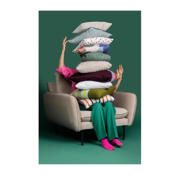 Beżowy aksamitny fotel Cosmopolitan Design Vienna-image-1