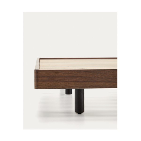 Brązowe łóżko dwuosobowe z litego drewna brzozowego bez zagłówka ze stelażem 180x200 cm Norlen – Kave Home-image-2