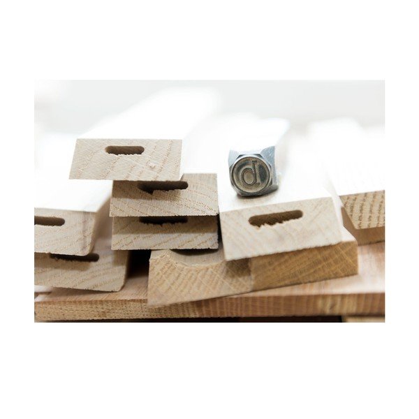 Półka na książki z drewna dębowego das kleine b b1, 22x32 cm-image-4