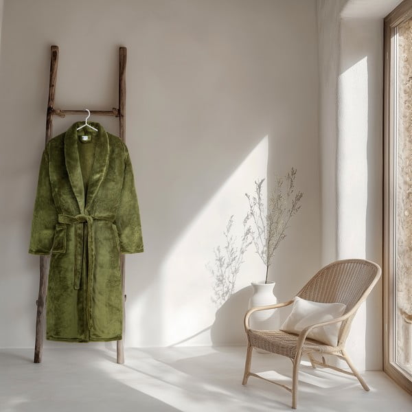 Zielony szlafrok z mikropluszu w rozmiarze XL/XXL Polyvelvet – Good Morning-image-1