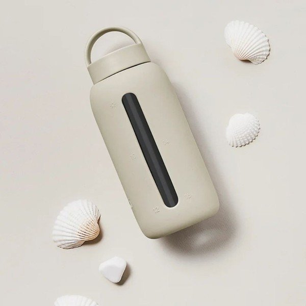 Kremowa butelka podróżna 720 ml Summer Sand – Muuki-image-1