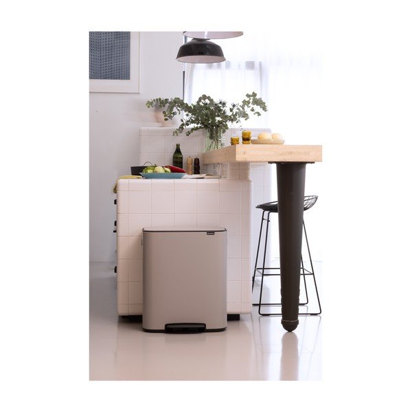 Jasnoszary stalowy kosz na śmieci 2x30 l do segregacji odpadów/z pedałem Bo – Brabantia-image-1