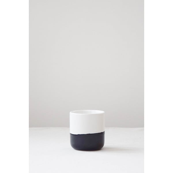 Czarno-biały kamionkowy kubek ÅOOMI Luna, 400 ml-image-1