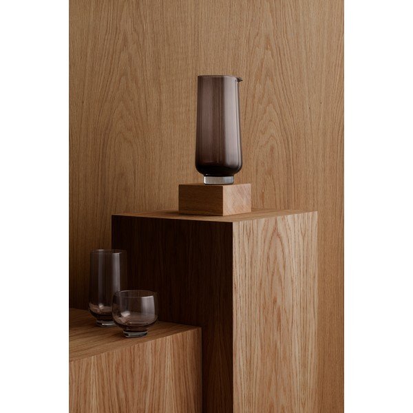 Brązowa karafka Blomus Flow, 1,1 l-image-1