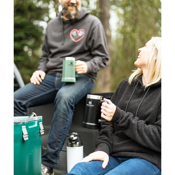 Czarny kubek termiczny ze stali nierdzewnej 700 ml The Big Grip Beer Stein Black – Stanley-image-1