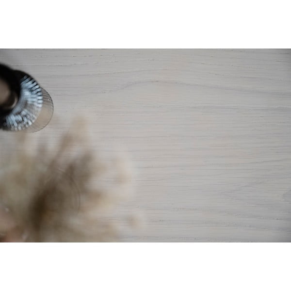 Naturalny okrągły stolik w dekorze dębu 90x90 cm Yumi – Rowico-image-4