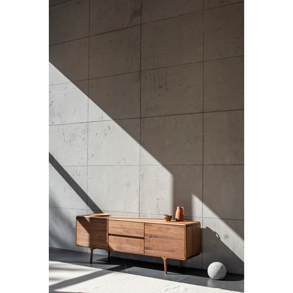 Brązowa szafka pod TV z litego drewna orzechowego 180x65x45 cm Fawn – Gazzda-image-4