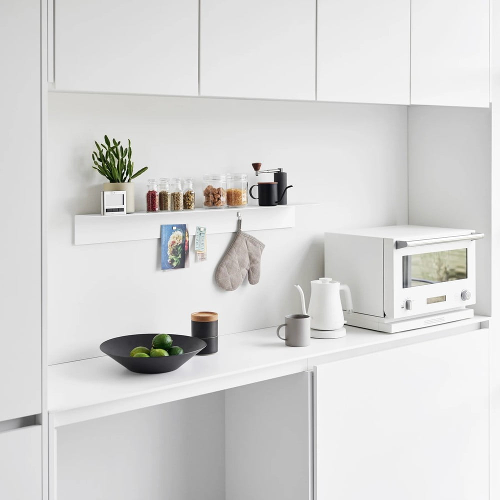 Biała metalowa półka 90 cm – YAMAZAKI (zdjęcie 5)