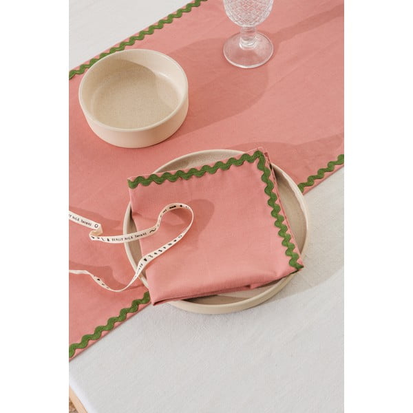 Zestaw bieżnika, mat stołowych i serwetek 8 szt. Wavy – Really Nice Things-image-1