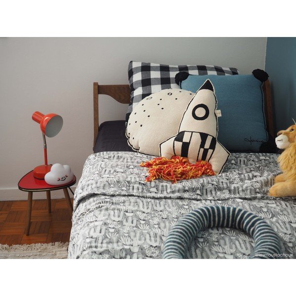 Poduszka dziecięca Rocket – Lorena Canals-image-1