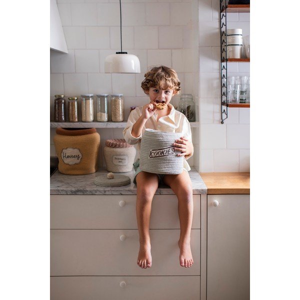 Jasnobrązowy tekstylny dziecięcy kosz na zabawki ø 28x27 cm Honey Pot – Lorena Canals-image-4