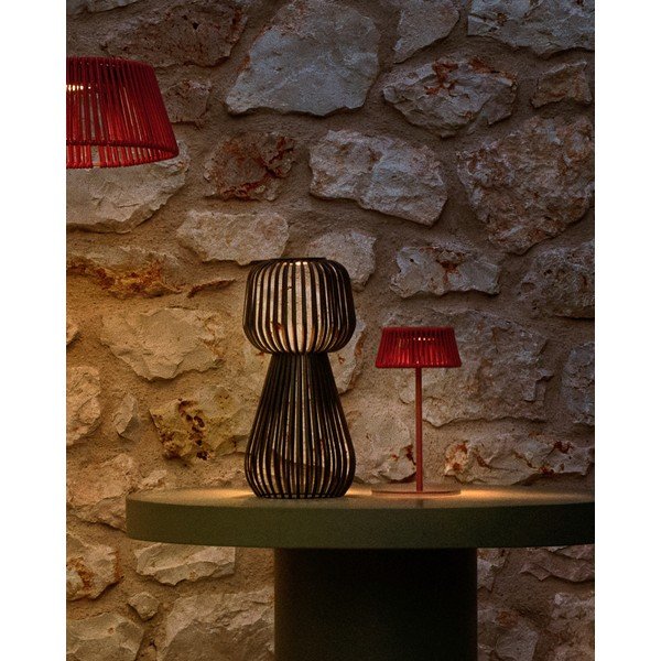 Lampa zewnętrzna stołowa LED ze ściemniaczem solarna (wysokość 42 cm) Reiba – Kave Home-image-1