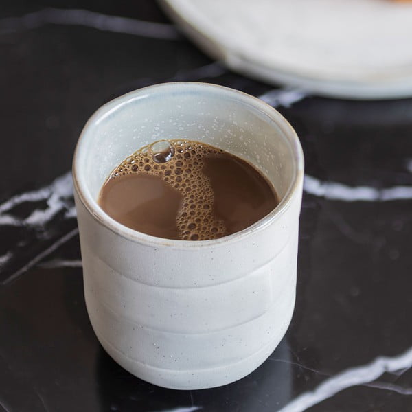 Białe kamienne kubki zestaw 2 szt. 0.3 l Sand Grain – Mette Ditmer Denmark-image-2