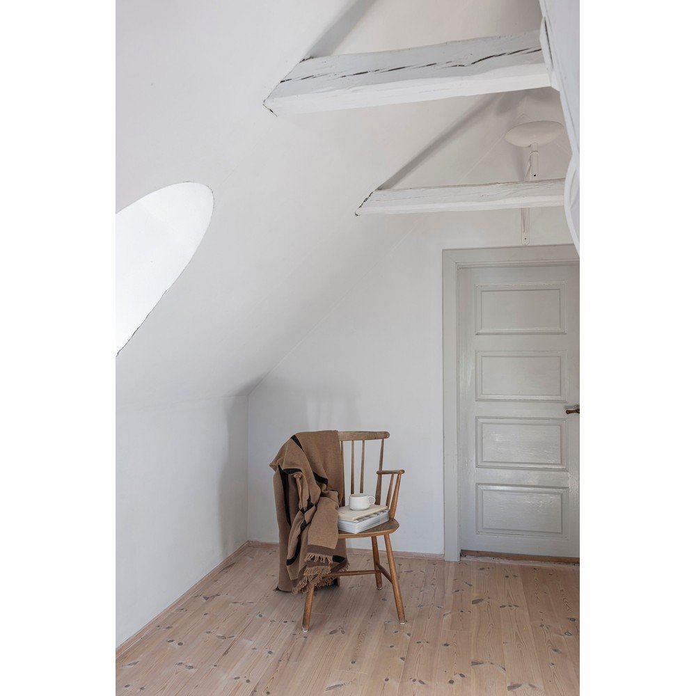 Jasnobrązowy koc 130x175 cm Shadow  – Mette Ditmer Denmark (zdjęcie 2)