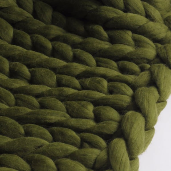 Ciemnozielony ręcznie tkany koc z wełny merino Concepttual Chunky, 125x130 cm