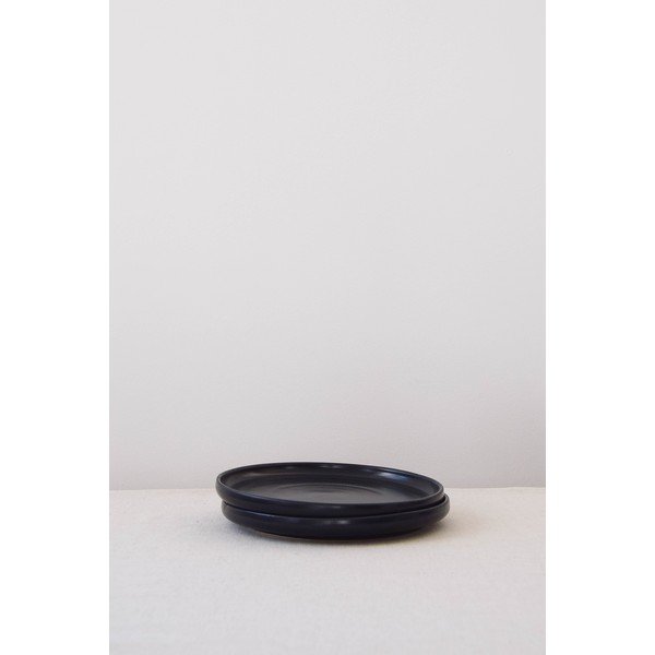 Czarny kamionkowy mały talerz ÅOOMI Luna, ø 20 cm-image-1