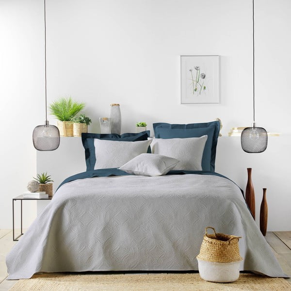 Szary zestaw narzuty na łóżko i poszewki na poduszkę z mikrowłókna 240x260 cm Romane – douceur d'intérieur-image-1