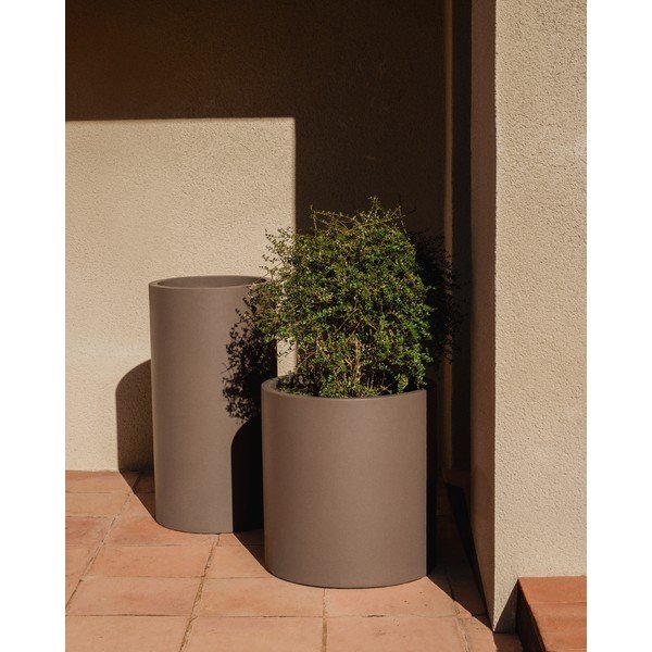 Betonowa osłonka na doniczkę ø 52 cm Aiguablava – Kave Home-image-2