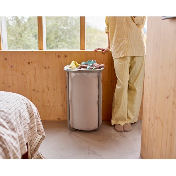 Jasnoszary tekstylny kosz na pranie 50 l Duo – Joseph Joseph-image-2