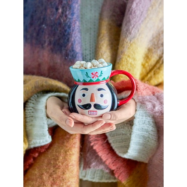 Kamionkowy kubek ze świątecznym motywem 370 ml Feast – Bloomingville-image-1