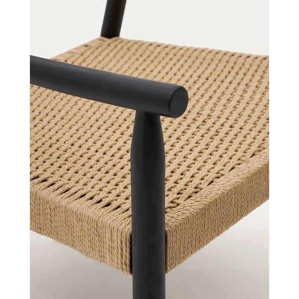 Czarny fotel z plecionką Yalia – Kave Home-image-1