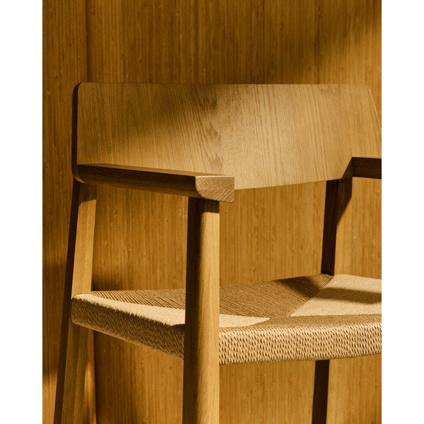 Fotel jadalniany z podłokietnikami z litego drewna dębowego w naturalnym kolorze Idun – Kave Home-image-2