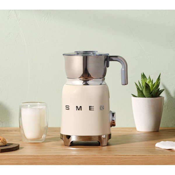 Beżowy spieniacz do mleka 50's Retro Style  – SMEG-image-1