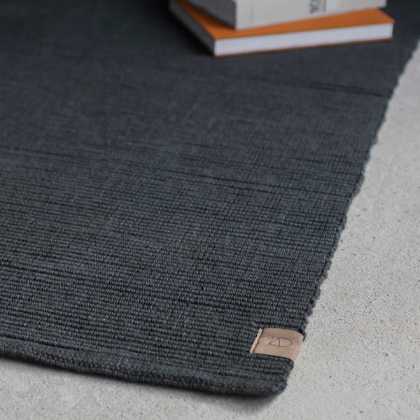 Ciemnoszary dywan z juty 140x200 cm Ribbon – Mette Ditmer Denmark-image-3