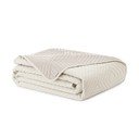 Kremowa narzuta pikowana z mikrowłókna 240x260 cm Softa – Restilo