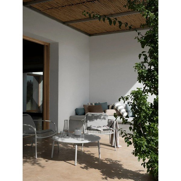 Jasnoszary metalowy fotel ogrodowy Yua Wire – Blomus-image-3