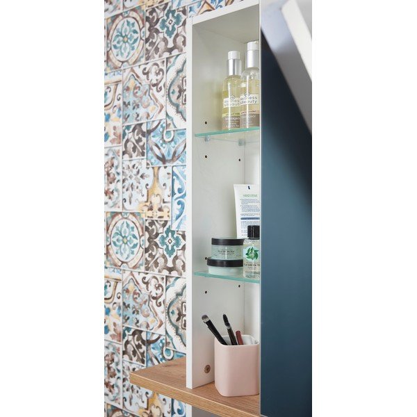 Biała wisząca szafka łazienkowa z lustrem w dekorze dębu 90x91 cm Novolino – Germania-image-4