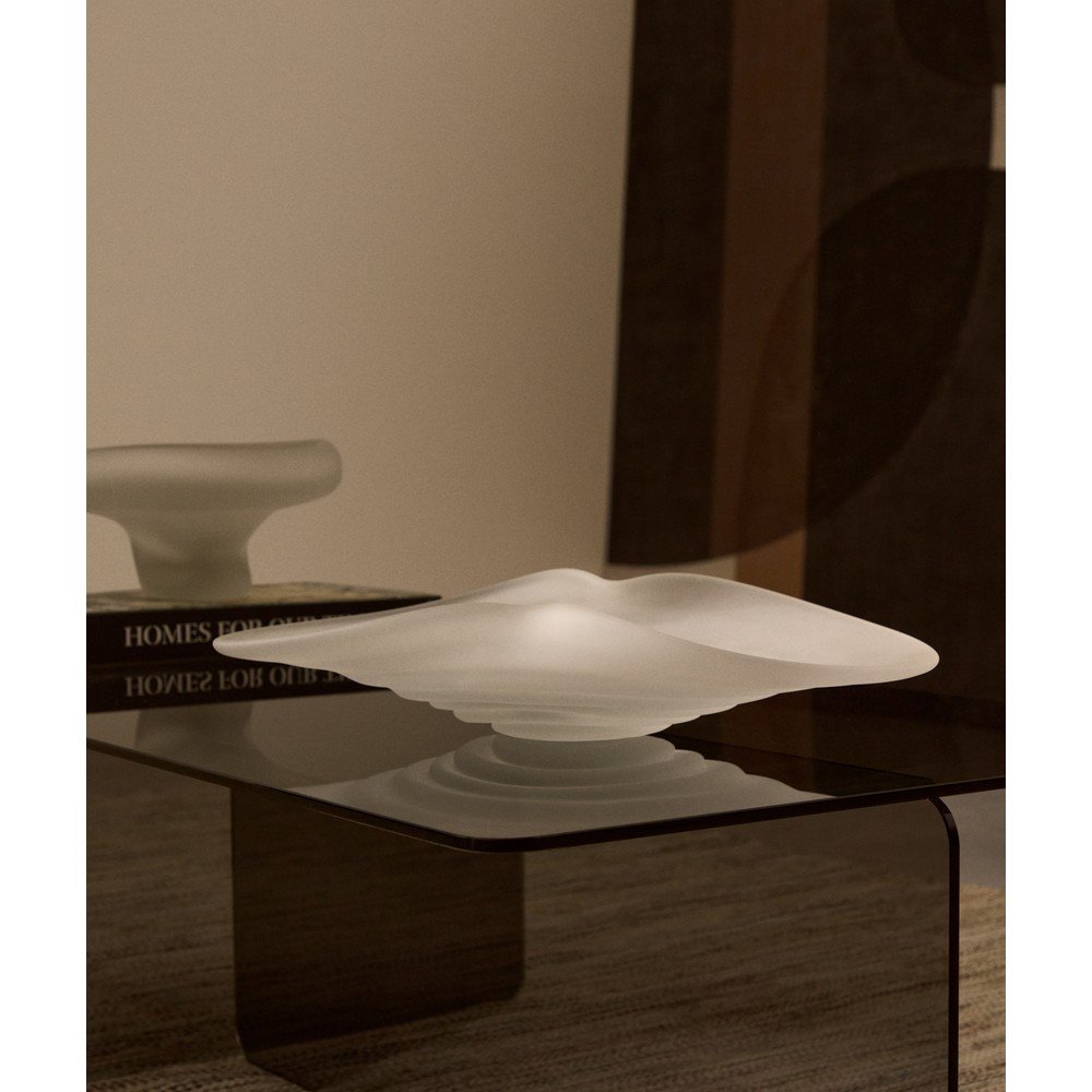 Szklana miska dekoracyjna 56x26 cm Ondaro – Kave Home (zdjęcie 3)