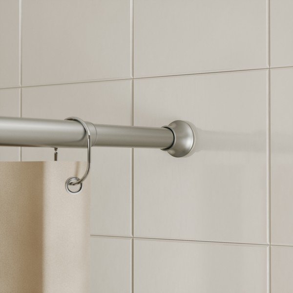 Drążek na zasłonę prysznicową w kolorze matowego srebra 106 - 182 cm Chroma – Umbra-image-1