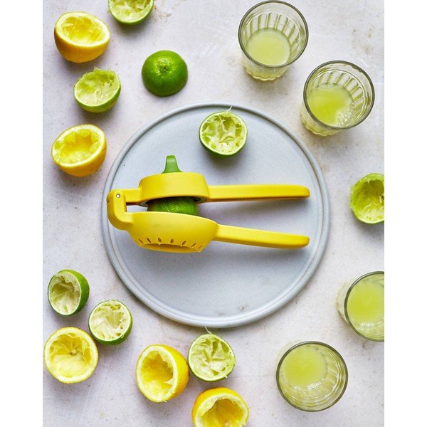 Żółto-zielona ręczna wyciskarka Joseph Joseph JuiceMax-image-1
