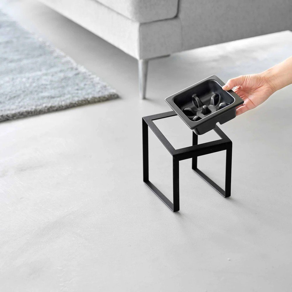 Miska ze stojakiem dla czworonoga ceramiczna Nooks – YAMAZAKI (zdjęcie 7)