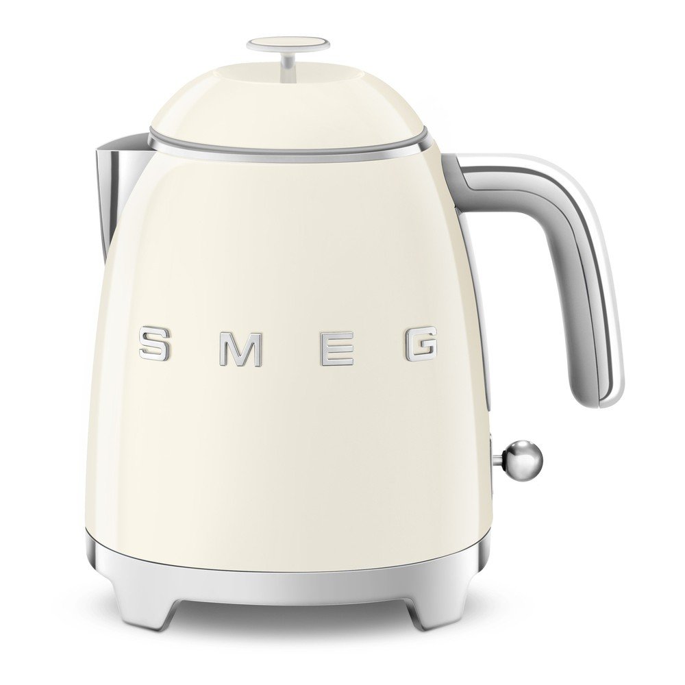 Kremowy czajnik elektryczny ze stali nierdzewnej 800 ml Retro Style – SMEG