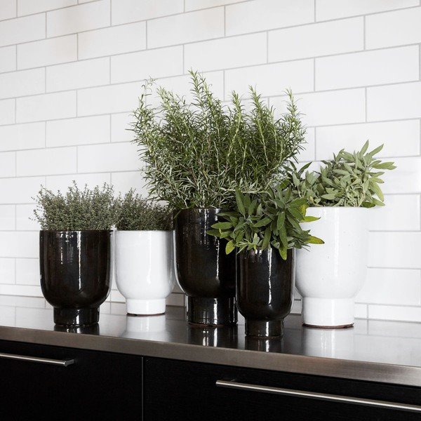 Czarna doniczka House Doctor Greenpoints-image-1