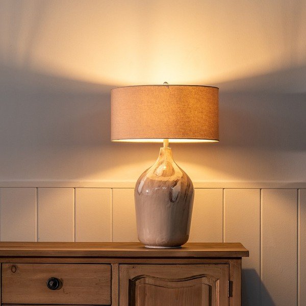 Beżowa lampa stołowa z tekstylnym kloszem (wysokość 66 cm) – Ixia-image-1