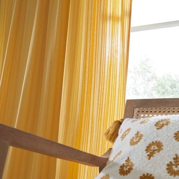 Żółta firanka 140x229 cm Zofia Broderie Anglaise – Pineapple Elephant-image-3