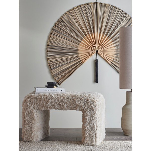 Beżowy puf z imitacji futra Bobbie – Bloomingville-image-1