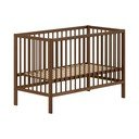 Brązowe łóżeczko z litego drewna bukowego z regulowaną wysokością 60x120 cm Dino – Vipack