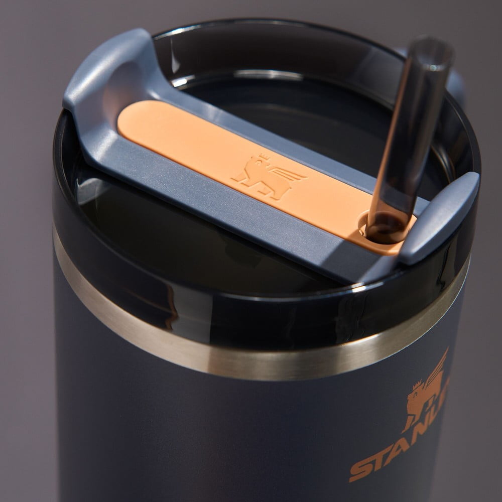 Ciemnoniebieski termos ze słomką ze stali nierdzewnej 1,18 l Quencher H2.0 FlowState Tumbler Twilight – Stanley (zdjęcie 7)