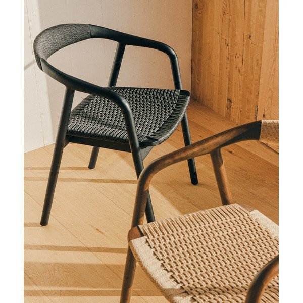 Czarne krzesło z podłokietnikami Derile – Kave Home-image-3