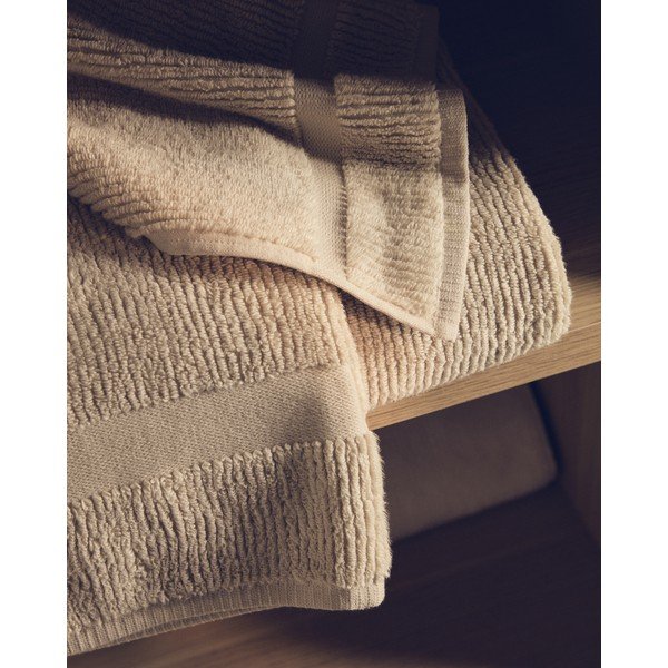 Beżowy bawełniany ręcznik frotte 30x50 cm Olvira – Kave Home-image-2